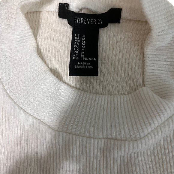 Forever 21 Mock Neck Ribbed White Crop Top - Picture 2 of 3